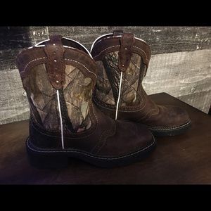 Justin Gypsy kids boots size 11-1/2